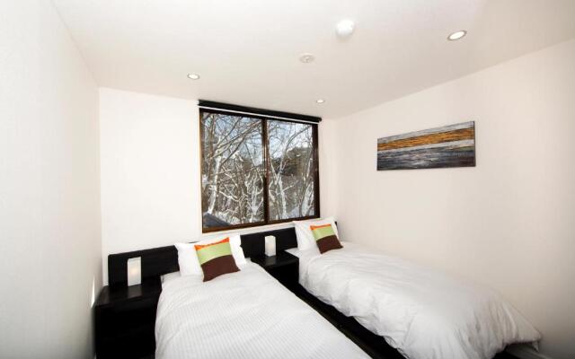 Sky Park Happo Apartment