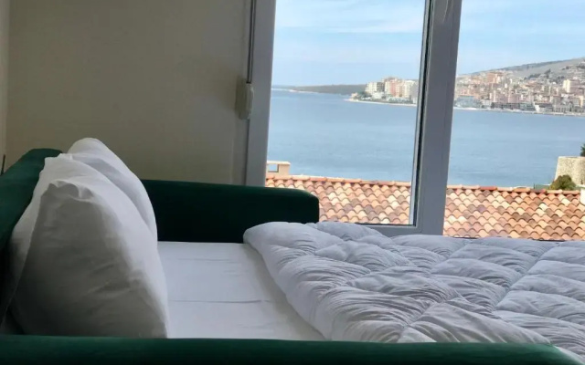 Sunny Bay Apartments