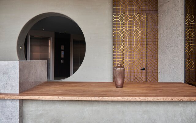 Icon 100 Studio Loft 300