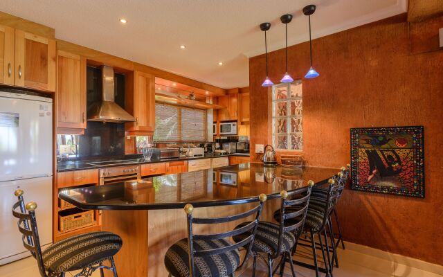 San Lameer Villa Rentals 14107