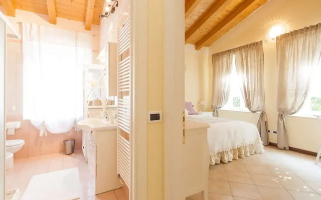 Nina Guest House