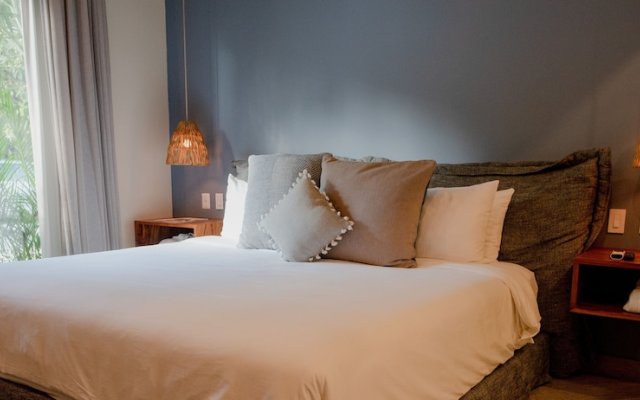 2 Bedroom Luxury Suite 210