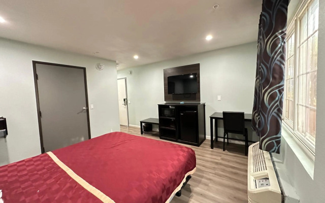 Express Inn & Suites