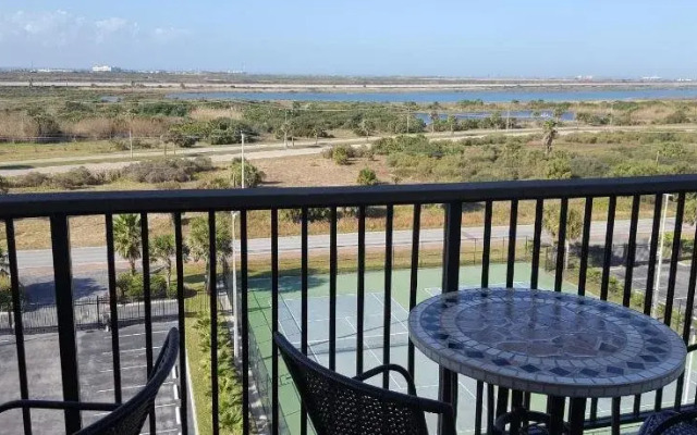 Islander East Condominiums