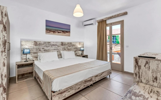 Evina Rooms & Suites