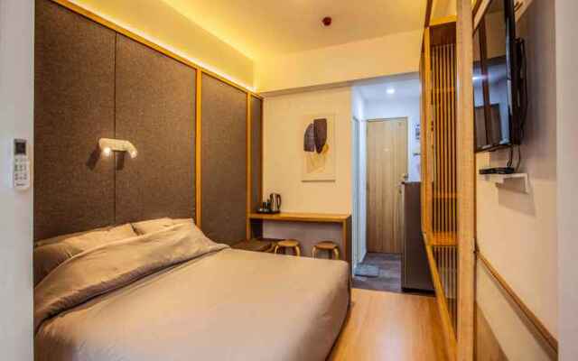 Comfy Studio Apartment By REQhome