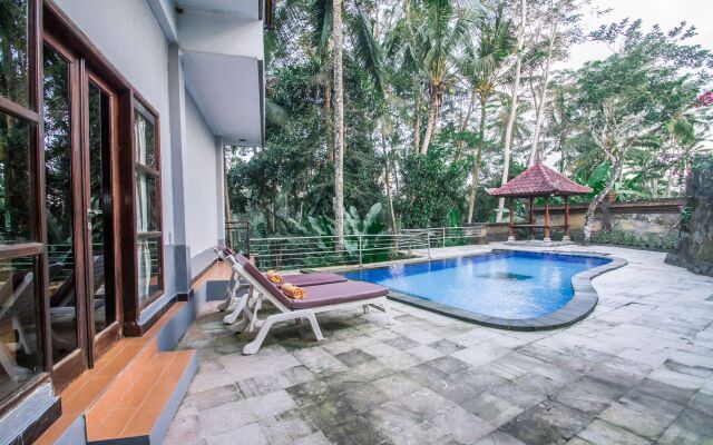 Puri Saron Hotel Madangan