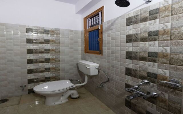 OYO 12695 Home Cosy 5BHK Himuda Sanjauli