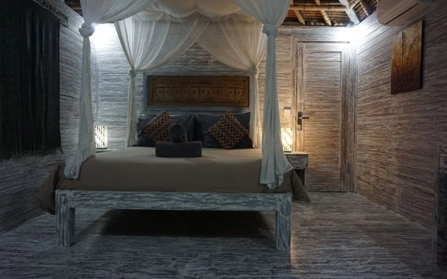 Naturale Huts & Villa's