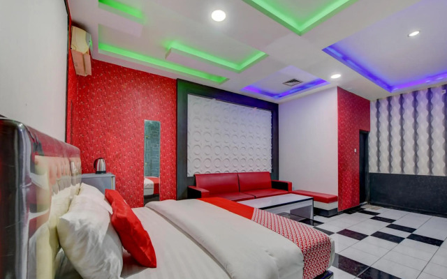 Super OYO 4010 Zaara Guest House Syariah