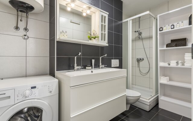 Adriatic Queen Rooms & Apartments