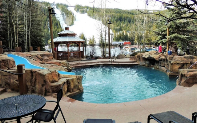 3 Bedroom Mountain View Condo in River Run Village Just 75 Yards from the Summit Express Gondola