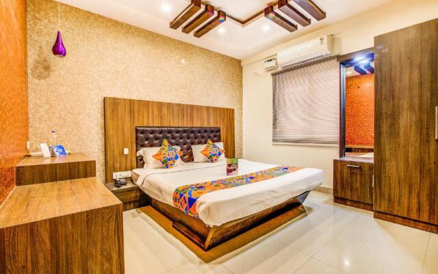 OYO 7529 Mayuri Residency