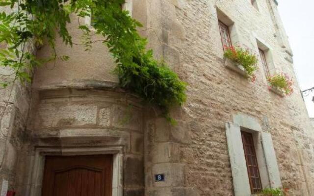 Maison de 3 chambres avec jacuzzi et wifi a Chablis