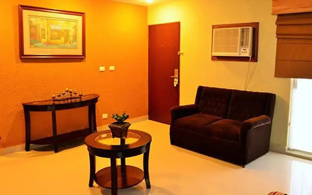 El Camino Hotel & Suites