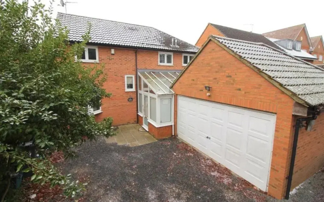 St Albans Spacious Party House