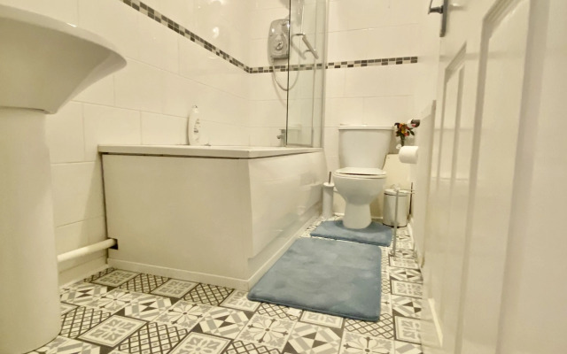 House Near Cardiff City Centre