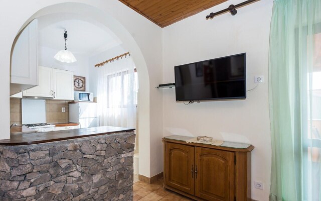 Awesome Home in Jadrija With Wifi and 2 Bedrooms