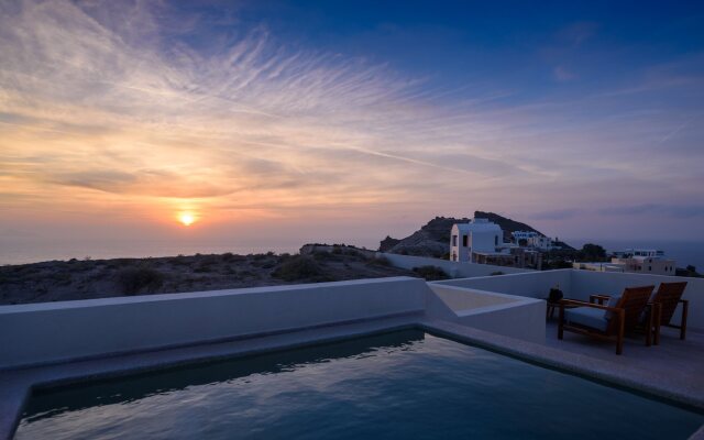 Potnia Theron Suites
