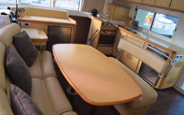 Catamaran Lagoon by Veleros Colombia