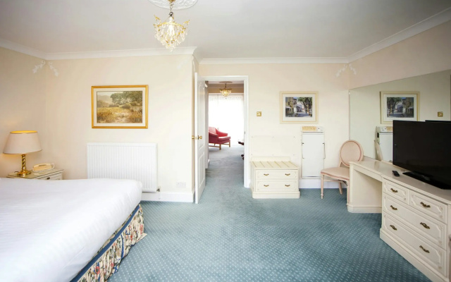 The Walnut Tree Hotel