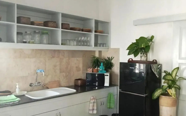 Bali Court Hotel and Apartments