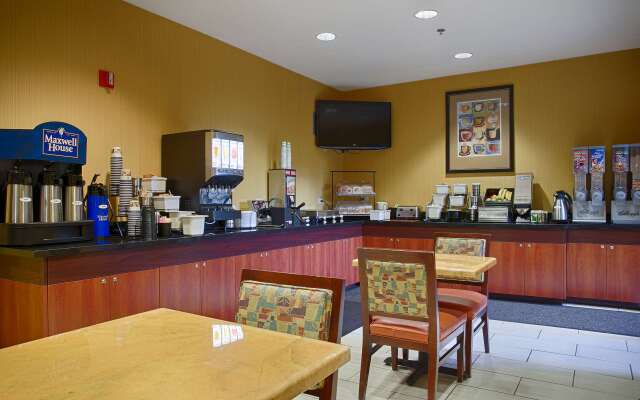 Best Western Plus Fresno Inn