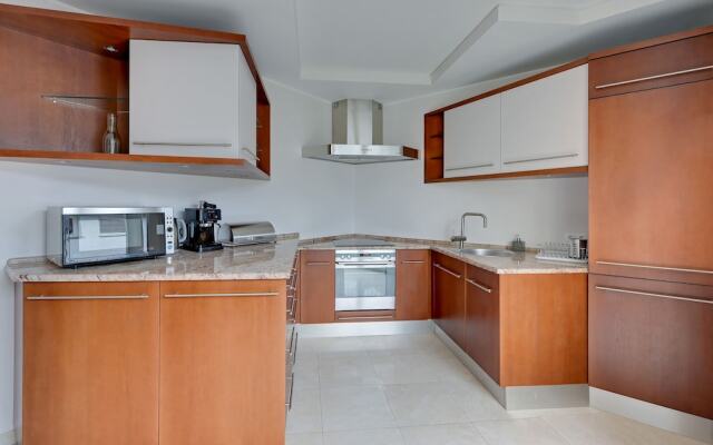 Grand Apartments