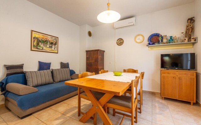 Beautiful Apartment in Zadar With 2 Bedrooms and Wifi