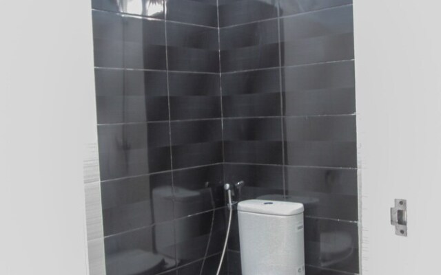 Two Mades Gamelan Studio Guest House