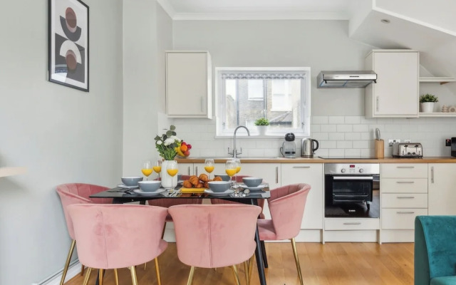 Westminster Charm - 2BR with Style