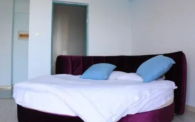 Lianyungang Bi Hai silver sand Theseas Apartments Hotel