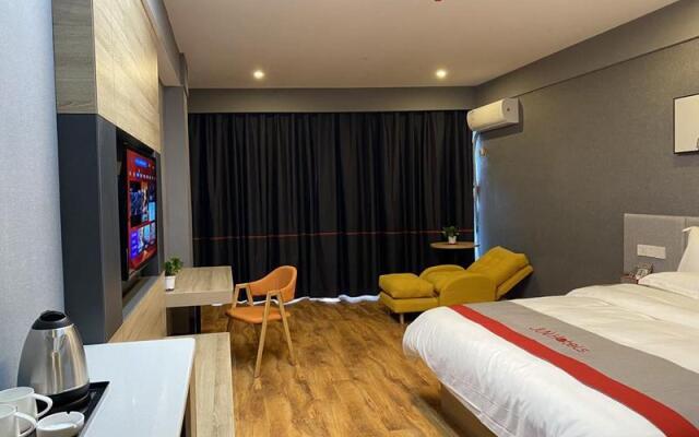 Jun Hotel Jiangsu Nanjing Pukou District Linchang Metro Station