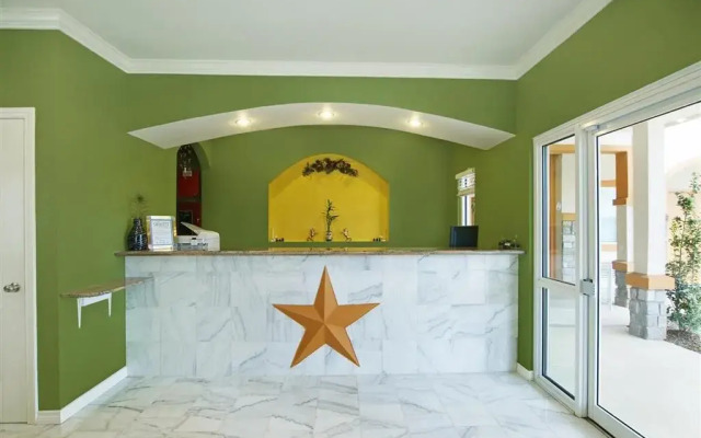 Americas Best Value Inn Bedford/DFW Airport