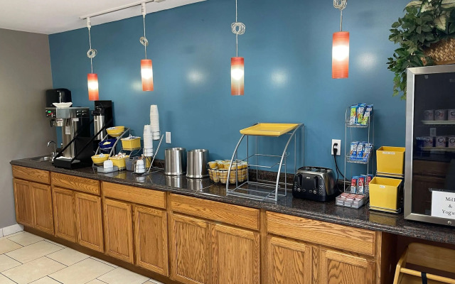 Days Inn by Wyndham Imlay City