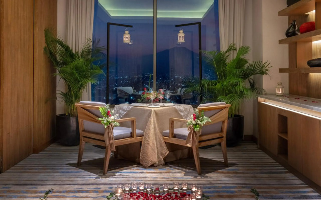 Alila Solo, Java