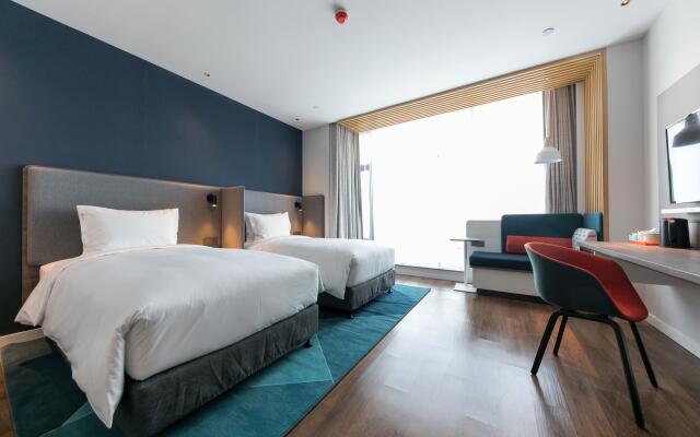Holiday Inn Express Shanghai Tangzhen by IHG