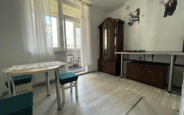Apartments on 17k1 Yablonevaya Street