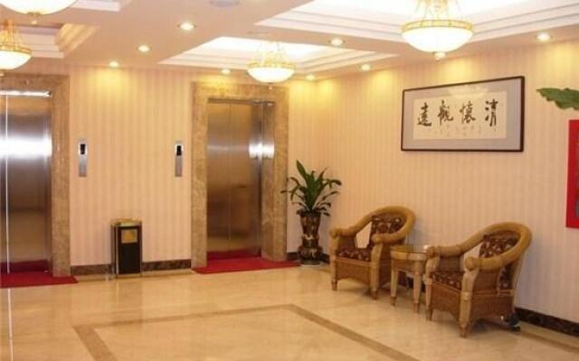 Jinjiang Metropolo Hotel - Qingdao Chengyang District Government