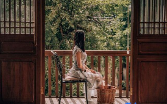 Country of Clouds Cloud end Brookside view Designer Meisu