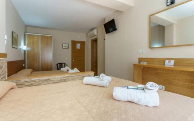 Hostal Costabella - Superior Triple Room Standard Rate