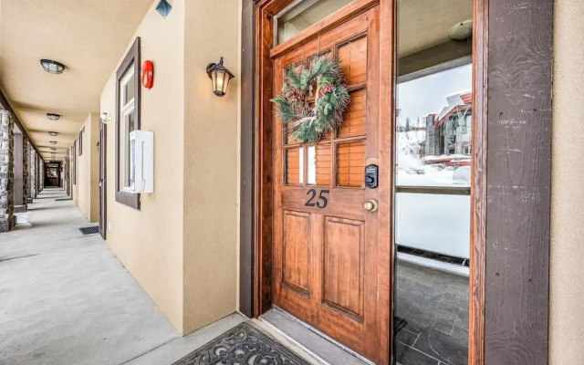 Southpoint 25 Two Bdrm Ski In Out HotTub