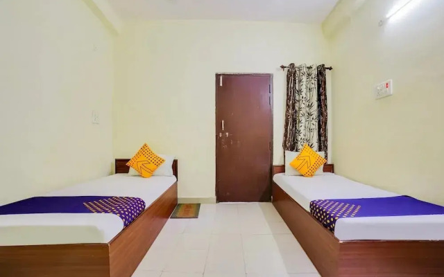 Bharat Lodge  by OYO Rooms