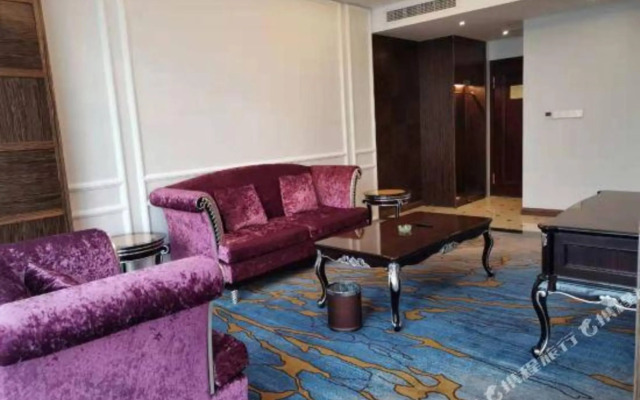 Vienna International Hotel (Mount Emei Crystal Plaza Hotel)