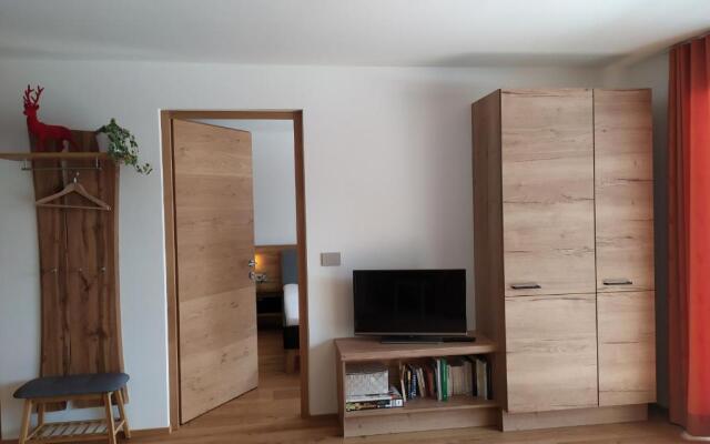 Apartments Ban Guggugg