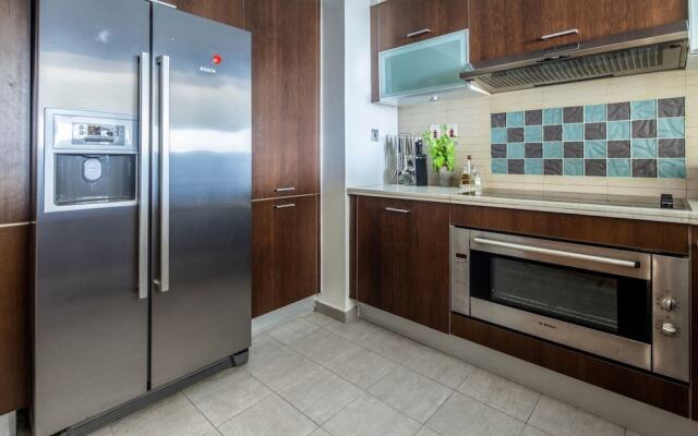 Refined 2BR Luxury Apartment at Palm Jumeirah