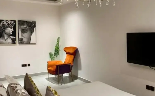 Sujimoto luxury