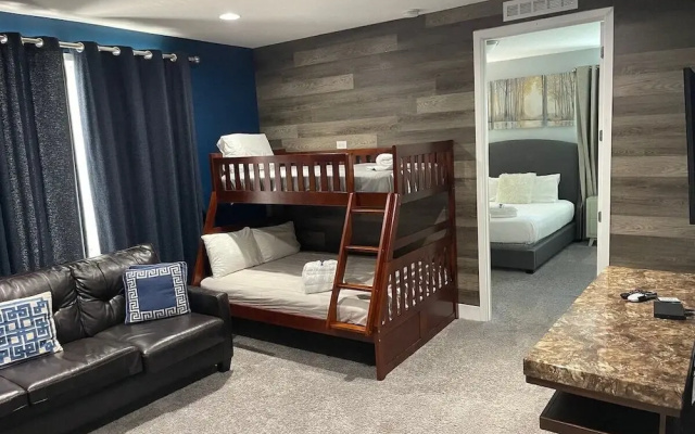 350-360 Huge Villas - Near Disney - 15 BDs