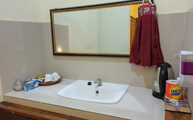 Cave Beach Bungalow