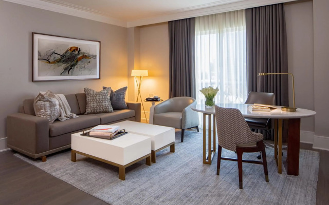 Hotel Crescent Court
